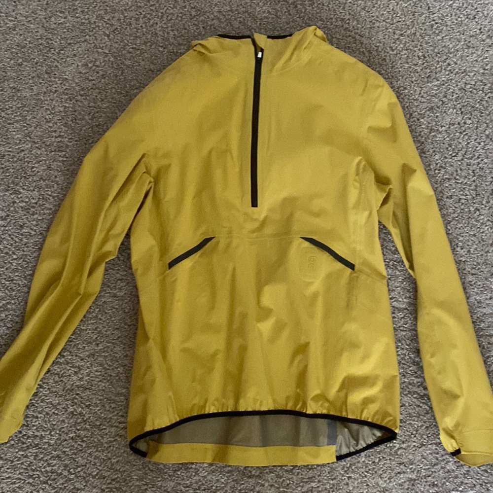 On Running Women’s Waterproof Anorak Small